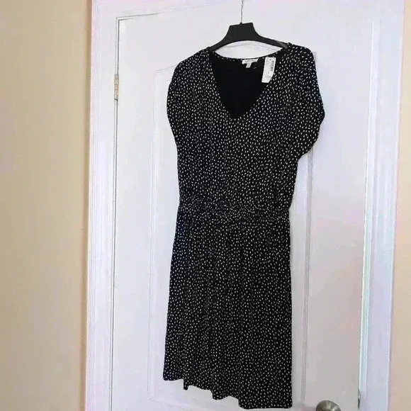 Reitmans size small black dress with white  dots - Picture 3 of 7